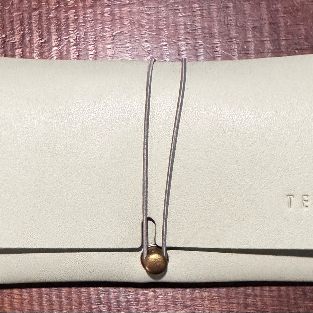 Elegant Cream Leather Clutch